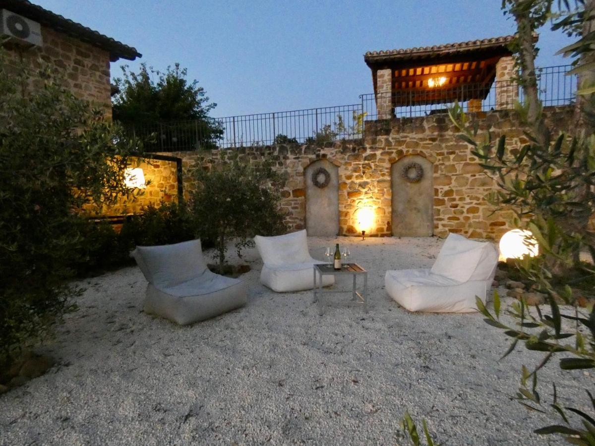 Borgo Crispiero Bed and Breakfast Buitenkant foto