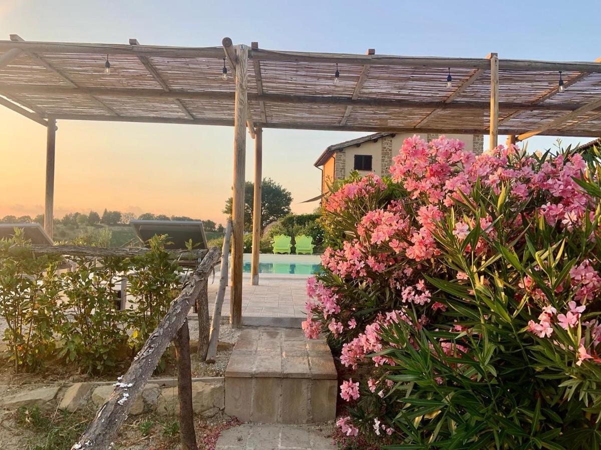 Borgo Crispiero Bed and Breakfast Buitenkant foto