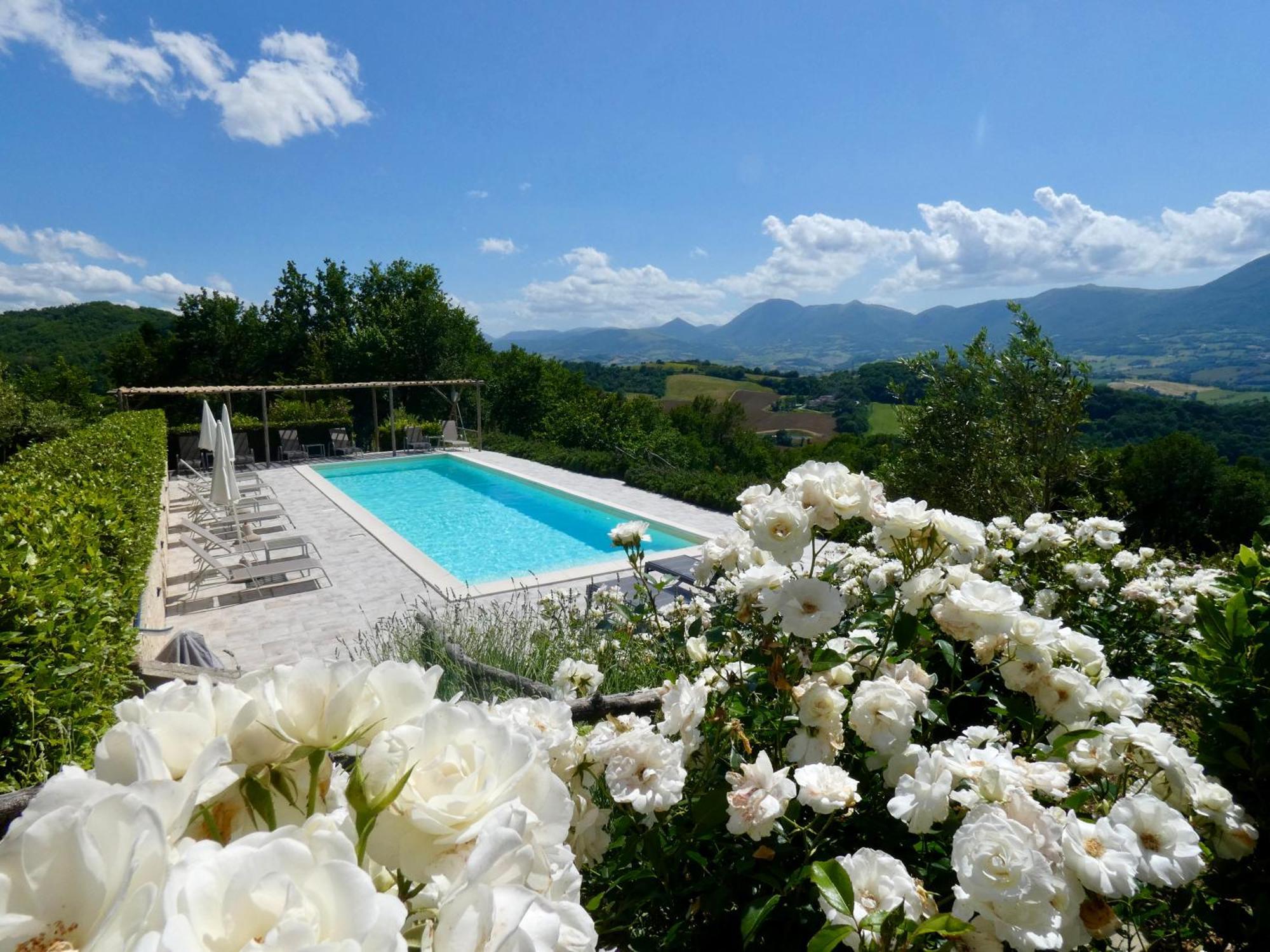 Borgo Crispiero Bed and Breakfast Buitenkant foto